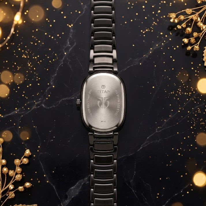 Titan Ceramic Luxe Oval Analog Watch"